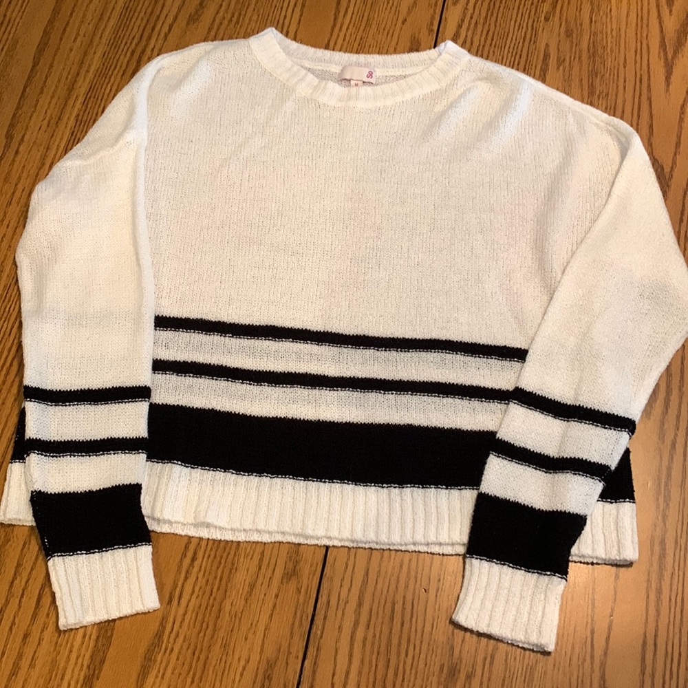 SO Sweater